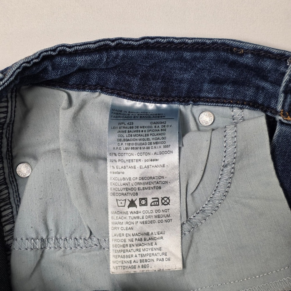 Signature by Levi Strauss Jeans Womens 6‎ Blue High Rise Slim Crop Distressed - Picture 9 of 16